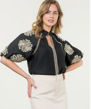 Load image into Gallery viewer, Emb Puff Sleeve Top
