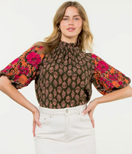 Load image into Gallery viewer, Fall Puff Sleeve Top
